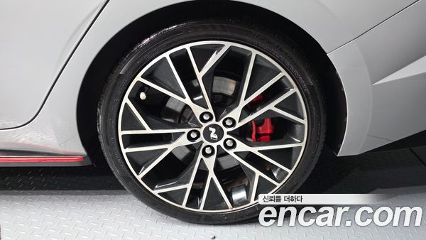 Hyundai Elantra 2023, фото 5