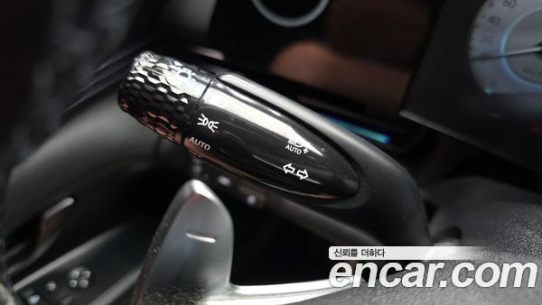 Hyundai Elantra 2023, фото 29