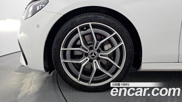 Mercedes-Benz E-Class 2021, фото 5