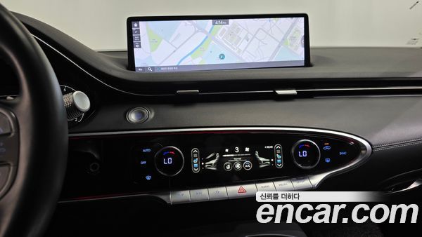 Genesis GV70 2021, фото 12
