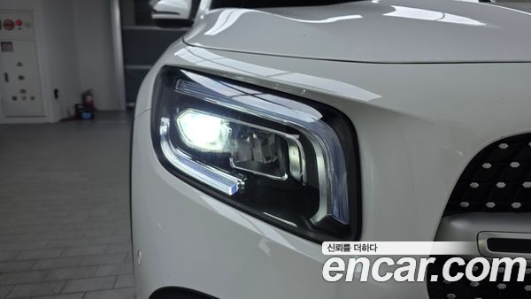 Mercedes-Benz GLB 2022, фото 8