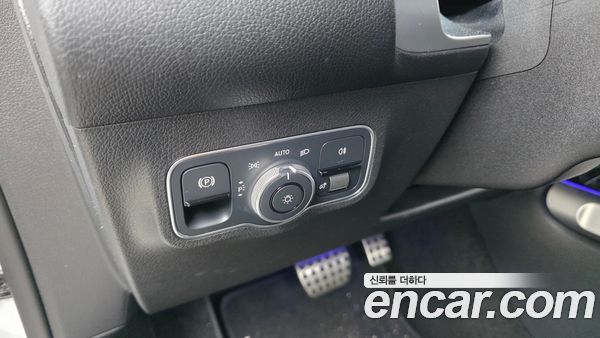Mercedes-Benz GLB 2022, фото 29