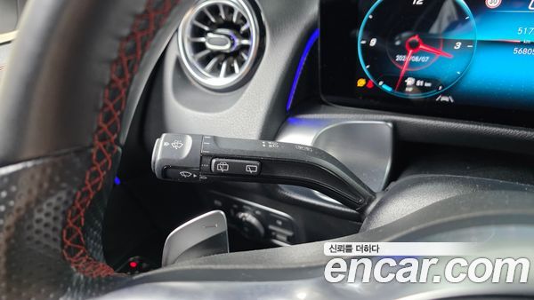 Mercedes-Benz GLB 2022, фото 30