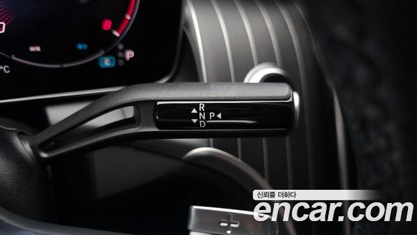 Mercedes-Benz GLC 2024, фото 12