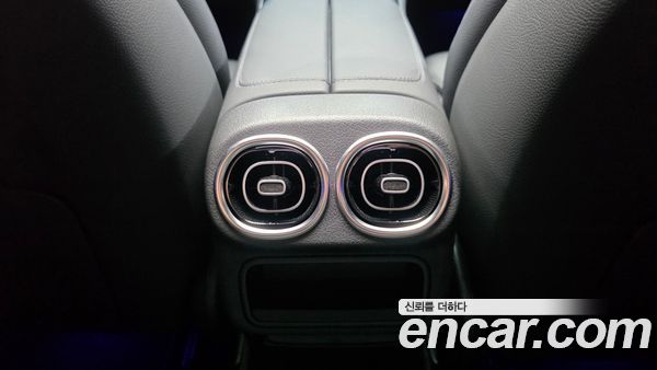 Mercedes-Benz GLC 2024, фото 32