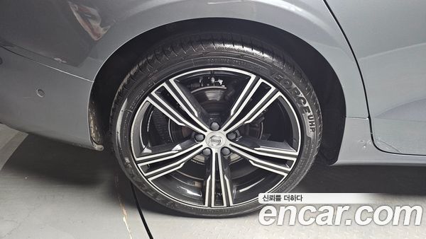Volvo S60 2021, фото 5