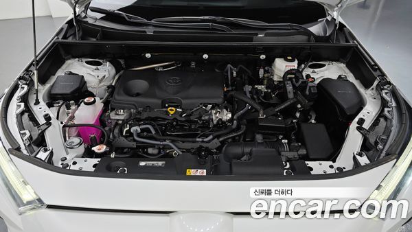 Toyota RAV4 2024, фото 6