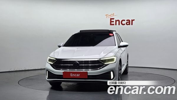 Volkswagen Jetta 2023, фото 3