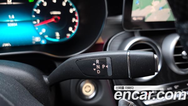 Mercedes-Benz C-Class 2023, фото 9