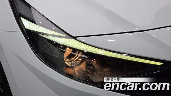 Hyundai Elantra 2023, фото 8