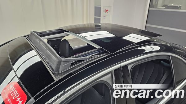 Mercedes-Benz E-Class 2026, фото 25