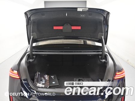 BMW 5 Series 2025, фото 20