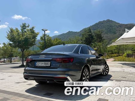 Audi A4 2023, фото 2