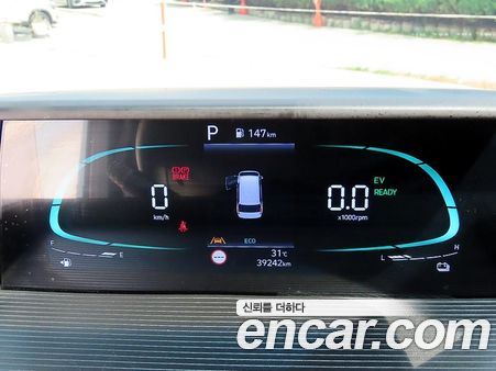 Hyundai Staria 2025, фото 9