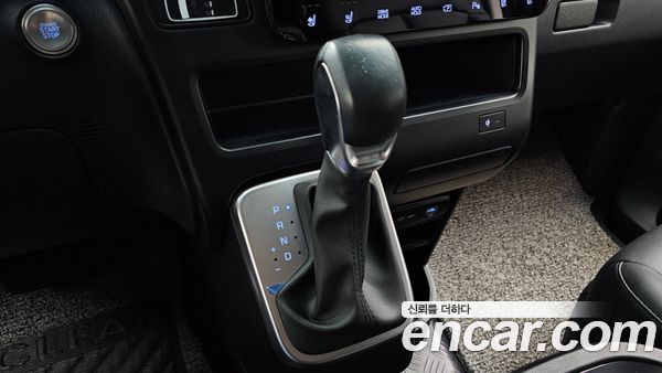 Hyundai Staria 2025, фото 11