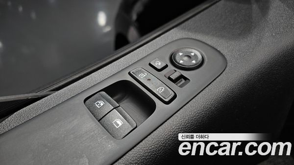 Hyundai Staria 2025, фото 28