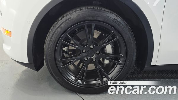 Tesla Model Y 2021, фото 5