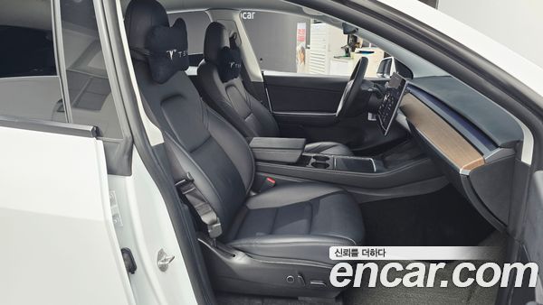 Tesla Model Y 2021, фото 16