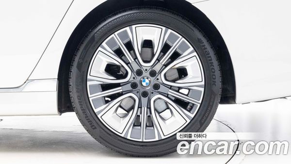BMW 7 Series 2023, фото 5