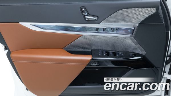 BMW 7 Series 2023, фото 12