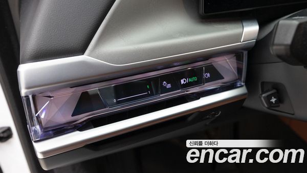 BMW 7 Series 2023, фото 13