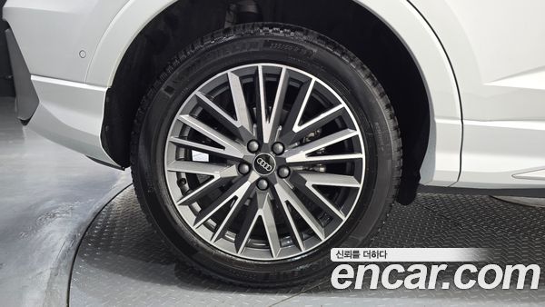 Audi Q3 2024, фото 5