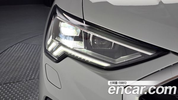 Audi Q3 2024, фото 8