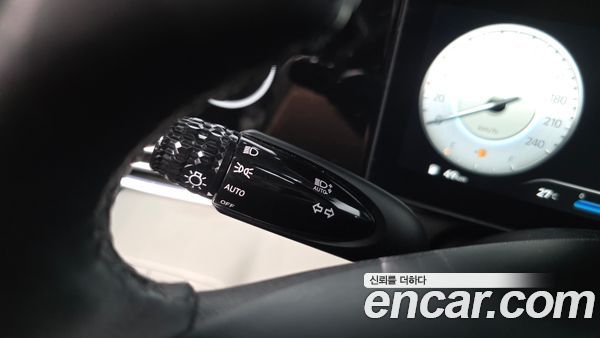Hyundai Elantra 2021, фото 29