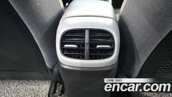 Hyundai Elantra 2021, фото 31