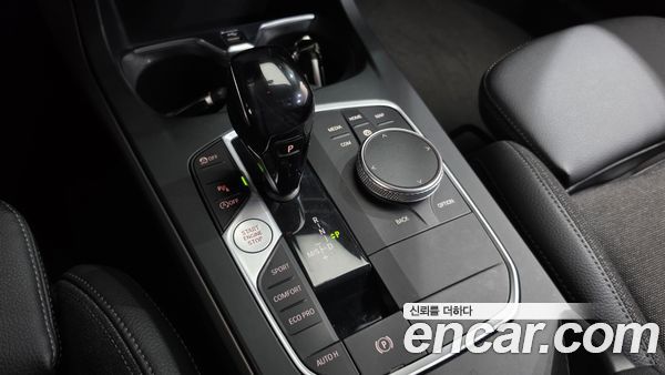 BMW 1 Series 2021, фото 9