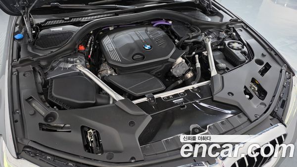 BMW 5 Series 2023, фото 6