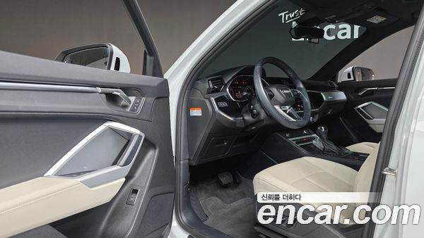 Audi Q3 2023, фото 16