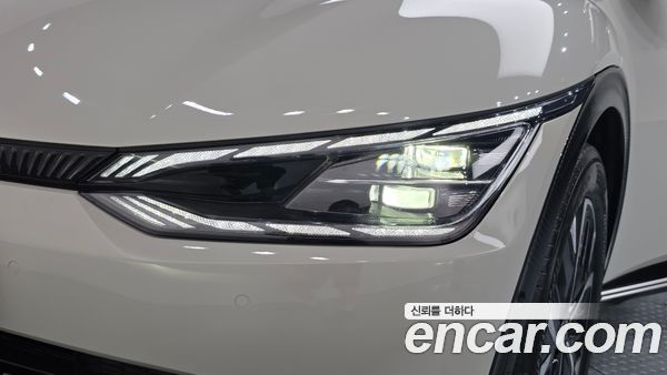 Kia EV6 2022, фото 8