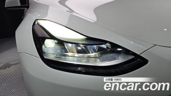 Tesla Model Y 2023, фото 7