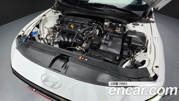 Hyundai Elantra 2024, фото 6