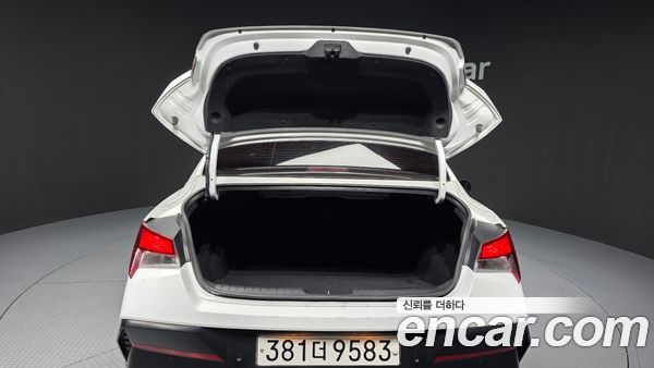 Hyundai Elantra 2024, фото 26