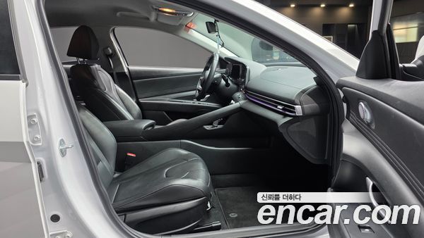 Hyundai Elantra 2024, фото 16