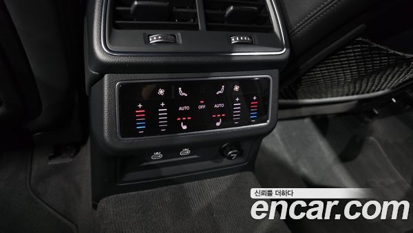Audi A6 2023, фото 28
