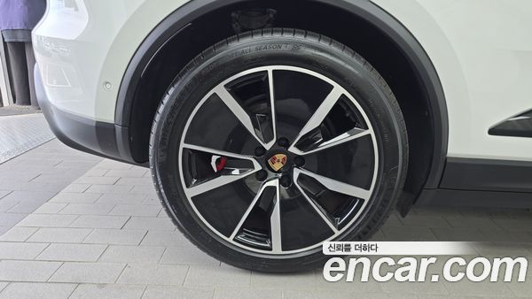 Porsche Macan 2025, фото 4