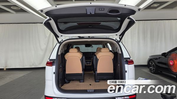 Kia Carnival 2023, фото 25