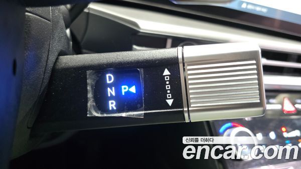 Hyundai Santa Fe 2025, фото 9