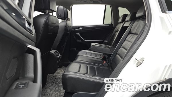 Volkswagen Tiguan 2023, фото 16
