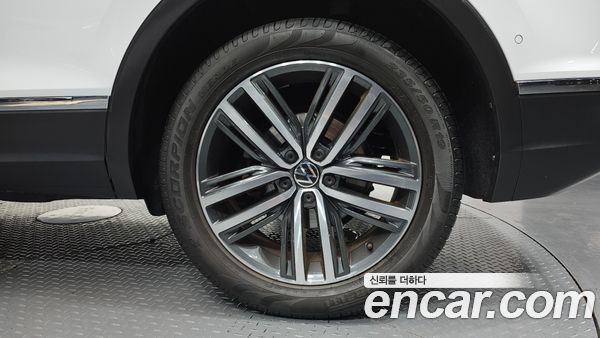 Volkswagen Tiguan 2023, фото 6