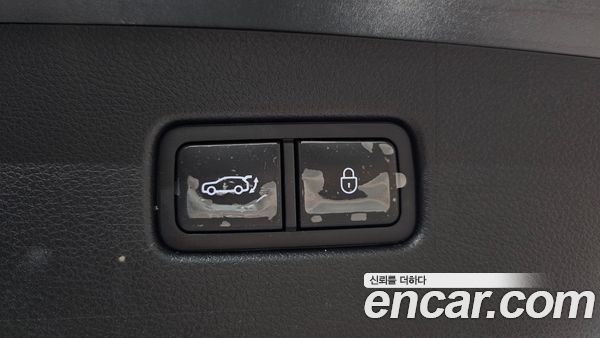 Genesis GV70 2025, фото 31