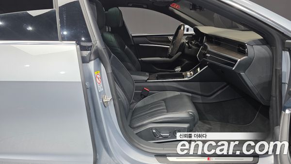 Audi A7 2021, фото 16