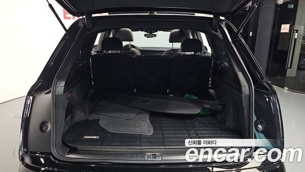Audi Q7 2022, фото 26