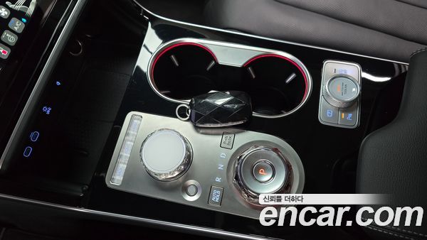 Genesis GV80 2025, фото 12