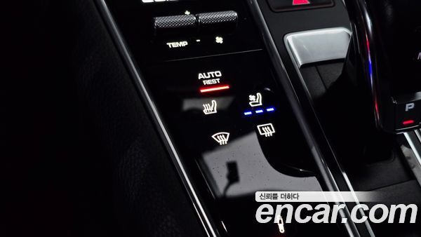 Porsche Panamera 2021, фото 14