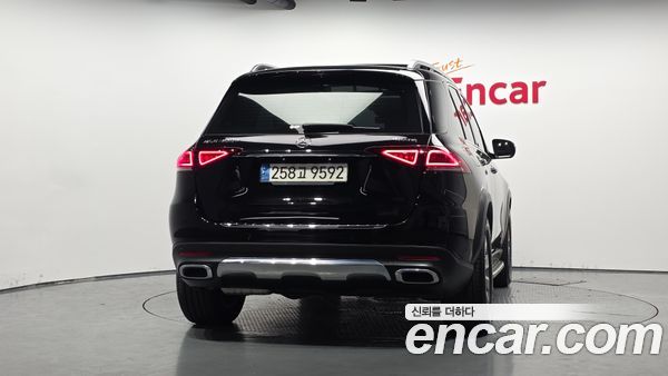 Mercedes-Benz GLE 2023, фото 4
