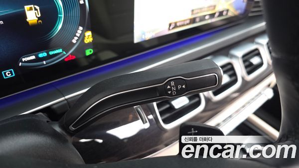 Mercedes-Benz GLE 2023, фото 9